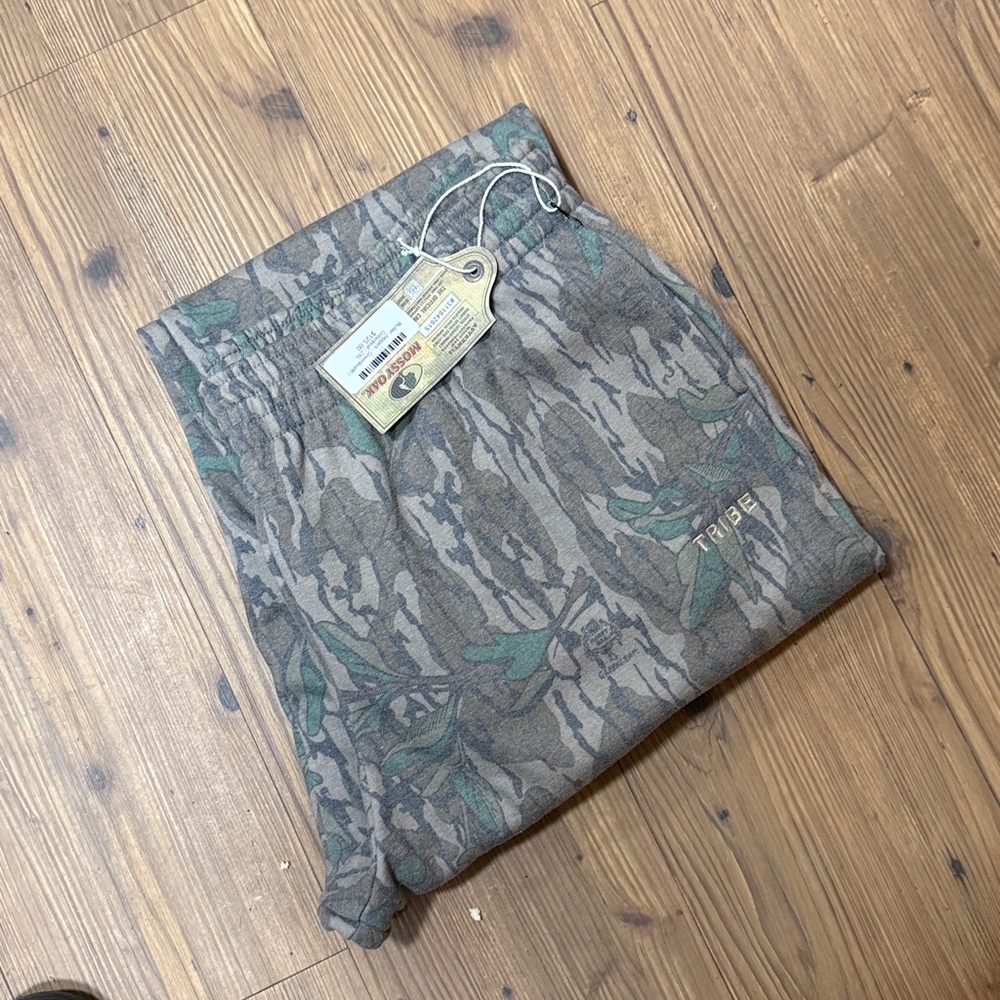 Tribe Kelley Mossy Oak Leafy Camo Pants